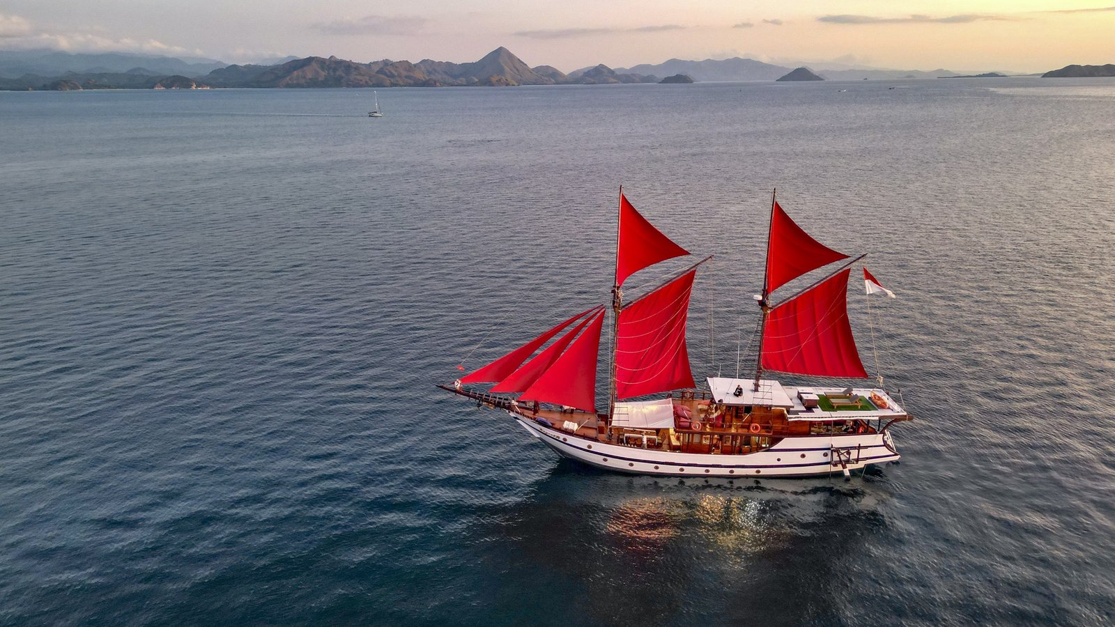 Supraba sailing through Indonesian waters