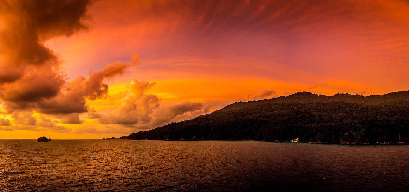 Sunset during a Supraba voyage